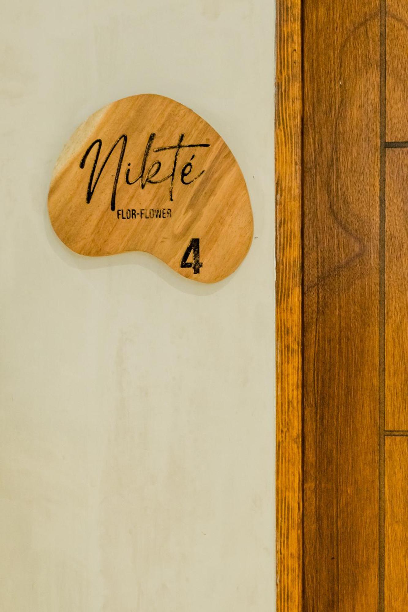 *Casa Aluxes- Guesthouse* Канкун Екстер'єр фото