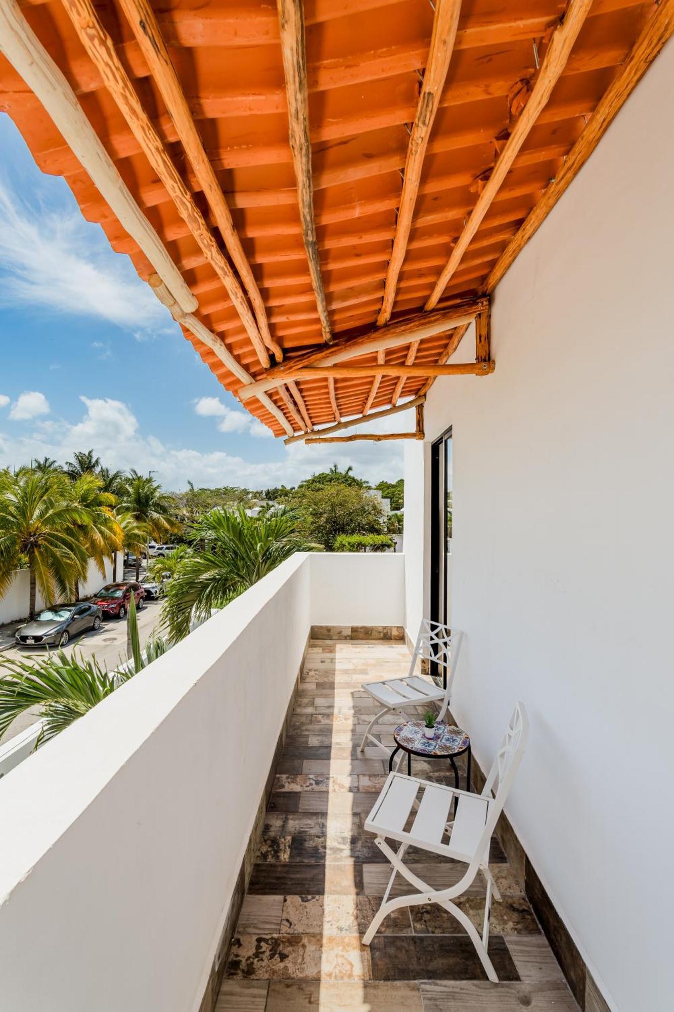 *Casa Aluxes- Guesthouse* Канкун Екстер'єр фото